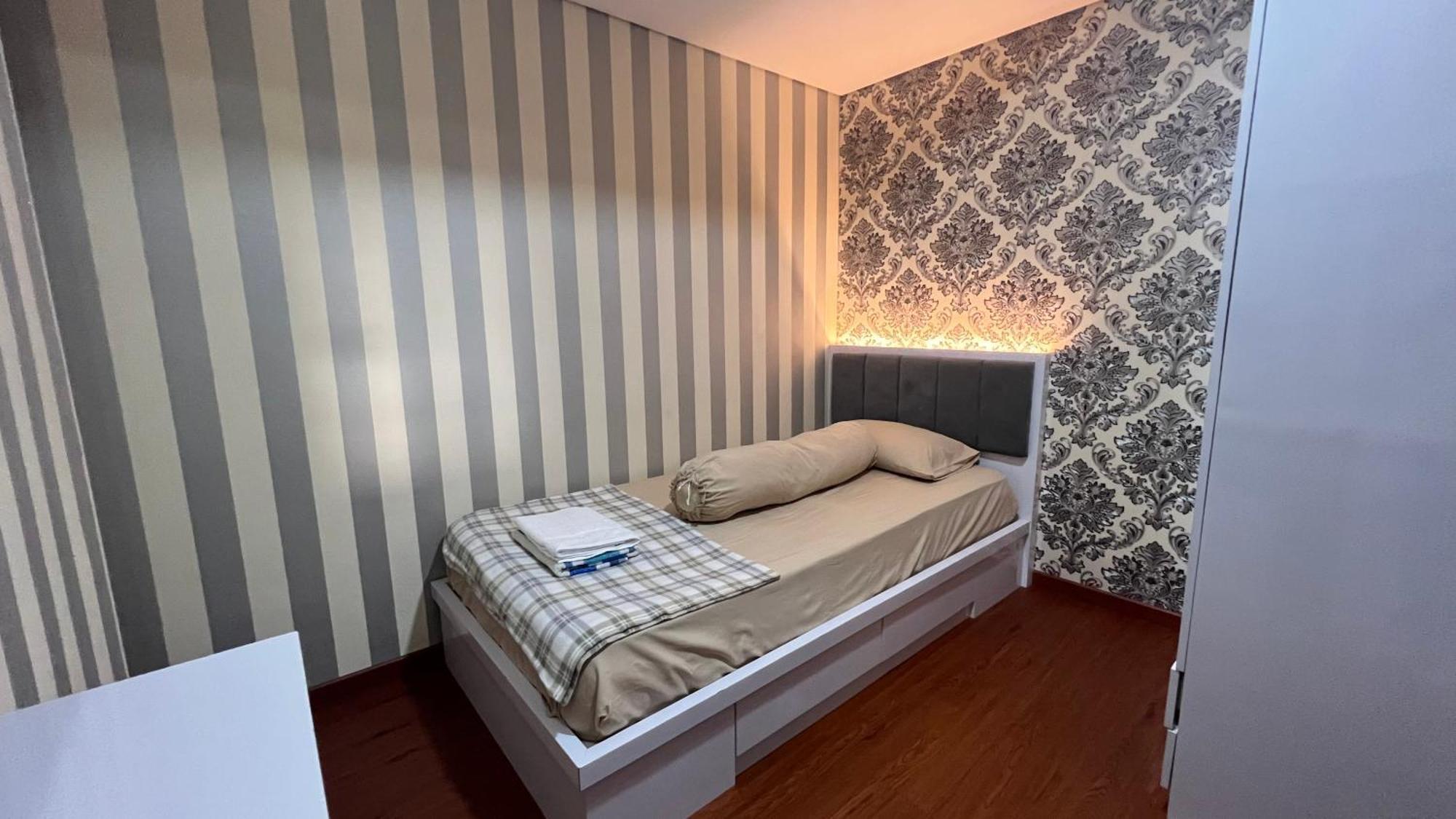Gateway Pasteur 3br With Sunset View Apartemen *